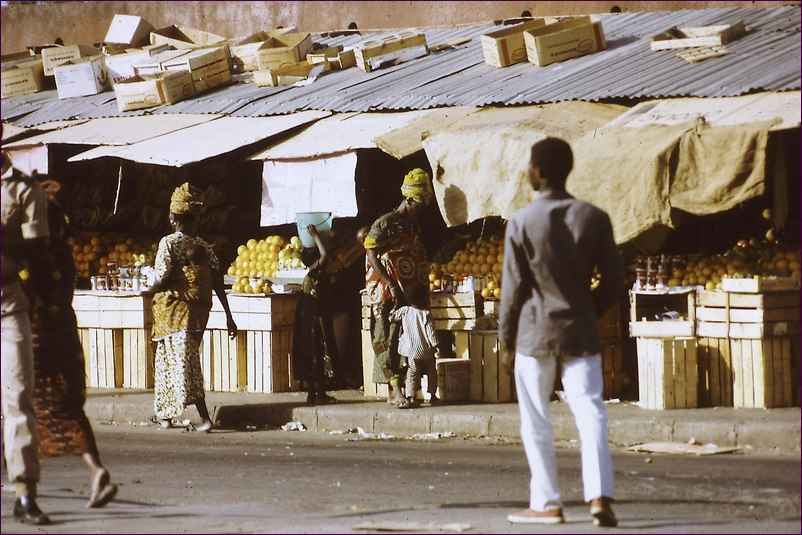 Boutiques à la Médina de Dakar