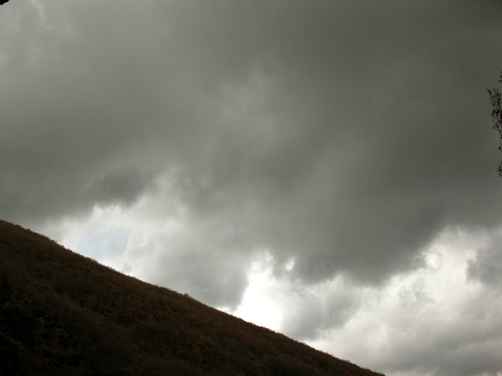 Nuages sombres, photo Jacques Bouchut